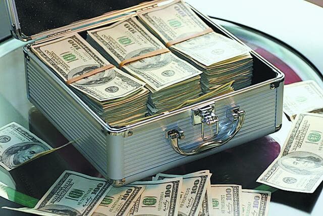 Η Deutsche Bank προβλέπει πτώση του δολαρίου κάτω από 1,20