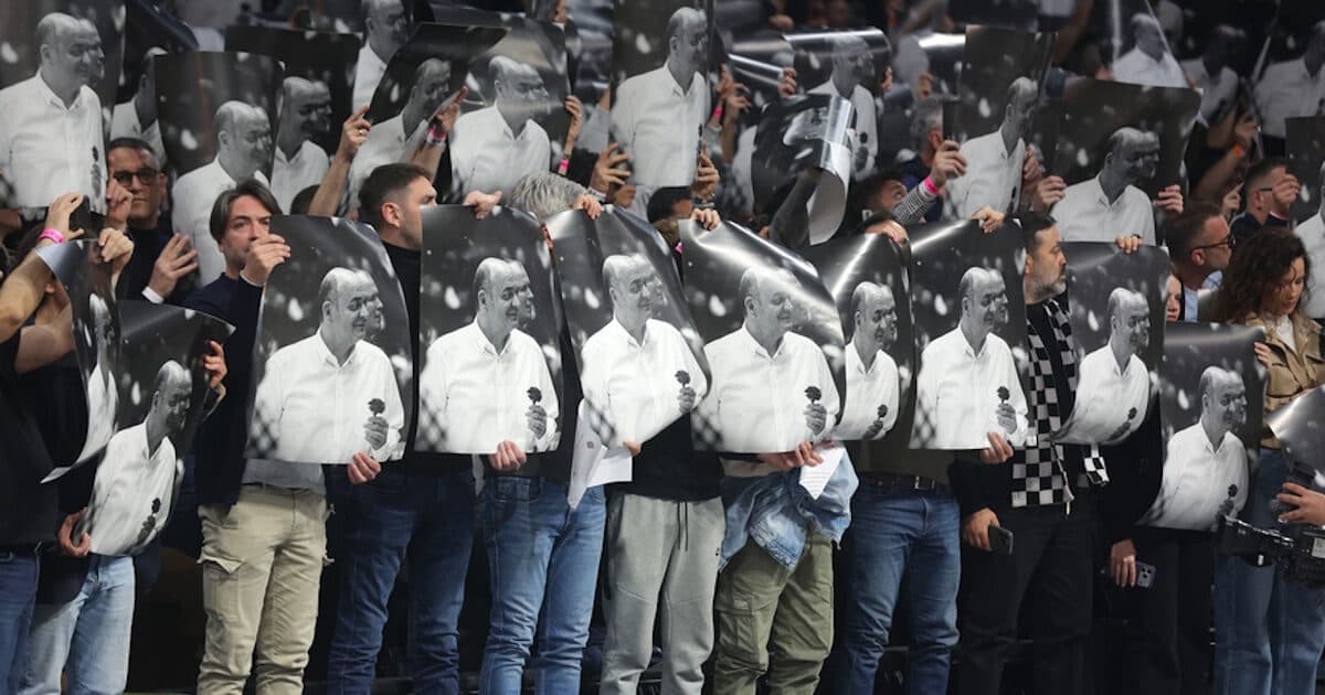 Συγκινητικό αποχαίρετο του Ντούσκο Βουγιόσεβιτς στο Βελιγράδι