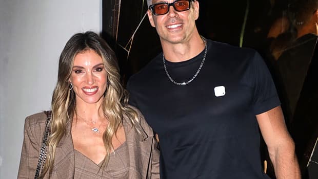 Η Αθηνά Οικονομάκου κάνει πρόβα νυφικού στον οίκο Celia Kritharioti