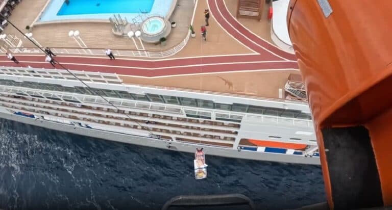 Αεροδιακομιδή επιβάτη από κρουαζιερόπλοιο στη Λήμνο