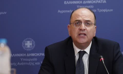 Ο Λαζαρίδης ζητά επιστροφή αχρεωστήτων ποσών