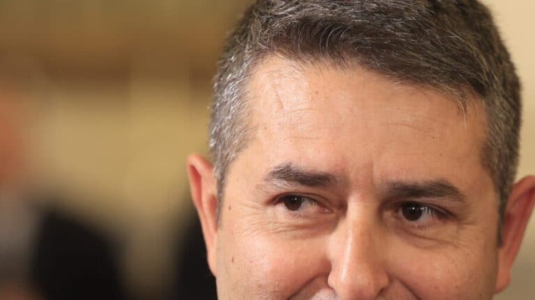 Σταθερή η κατάσταση του Μυλωνάκη στη ΜΕΘ