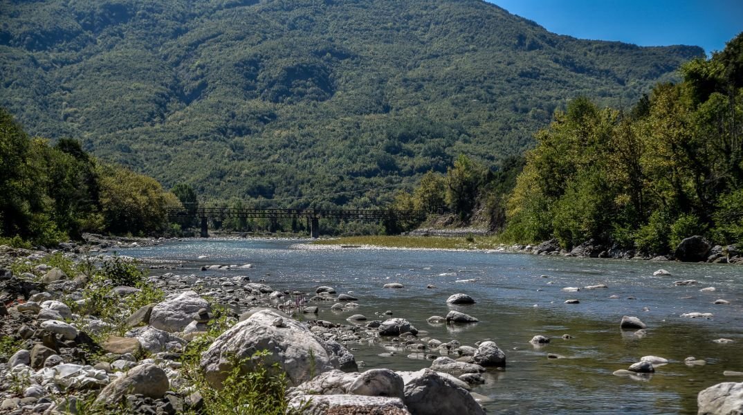 Άρτα: Επανήλθαν οι δύο ανήλικοι που ανασύρθηκαν από τον Άραχθο – Νοσηλεύονται σε ΜΕΘ