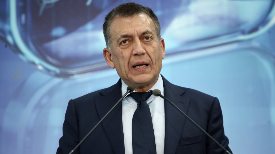 Τελεσίγραφο Βρούτση στους «αιωνίους»: Διακοπή του πρωταθλήματος αν δεν βρεθεί λύση