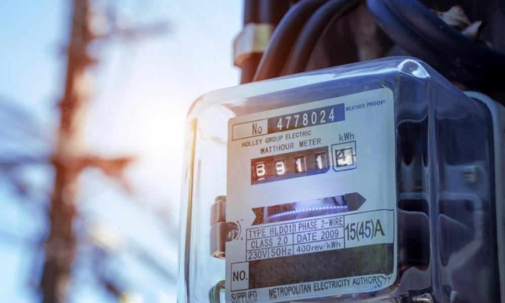 Ηλεκτρικό ρεύμα: Η στροφή στα σταθερά τιμολόγια φέρνει νέα προϊόντα από τους προμηθευτές