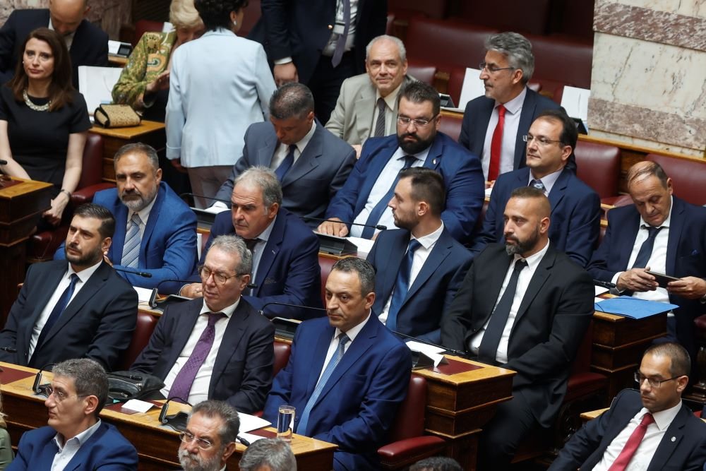 Επίσημα εκτός Βουλής οι τρεις βουλευτές των «Σπαρτιατών»: Διαλύθηκε το κόμμα