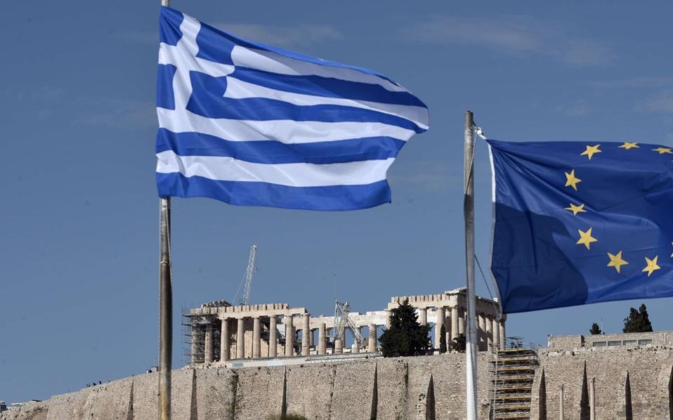 Ύμνοι ARD για Ελλάδα: Από προβληματικό παιδί σε πρότυπο μαθητή