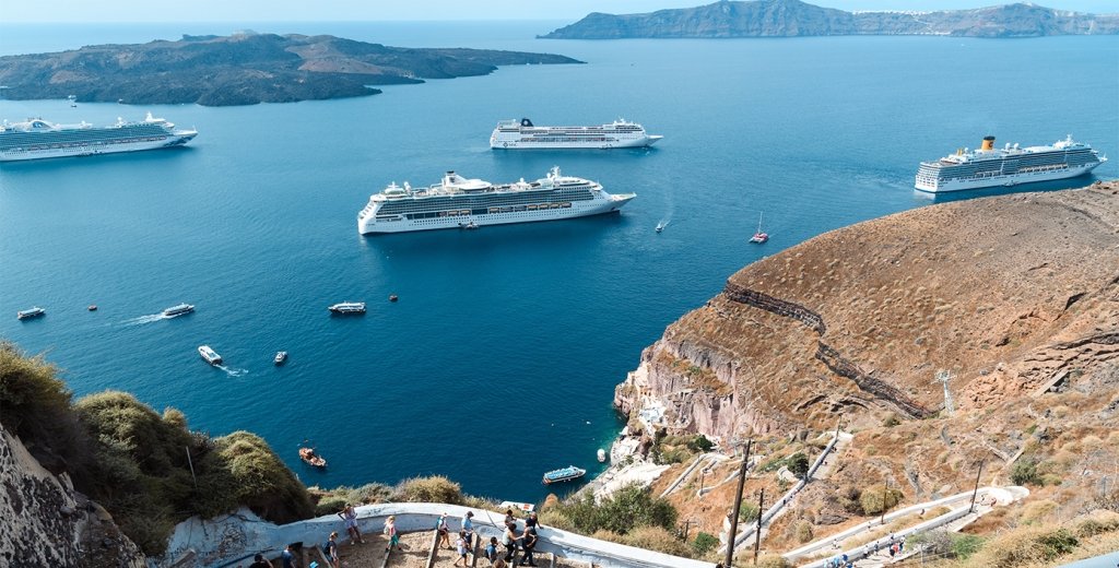 «Τέλος Κρουαζιέρας» από σήμερα για επιβάτες που αποβιβάζονται σε ελληνικά λιμάνια