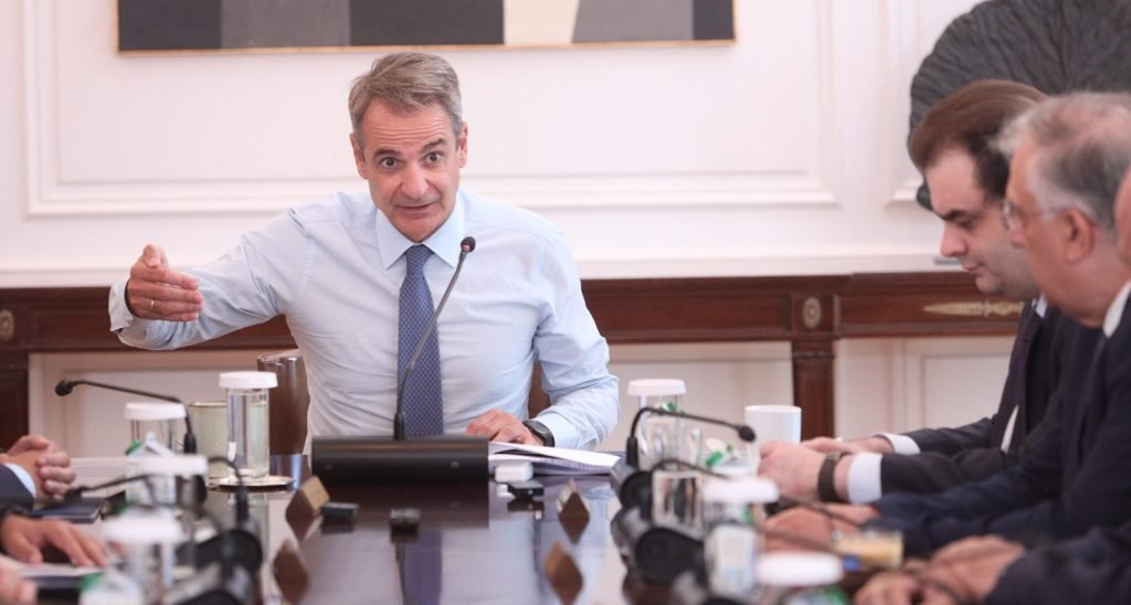 Κυρ. Μητσοτάκης: 12 παρεμβάσεις για την μείωση της γραφειοκρατίας
