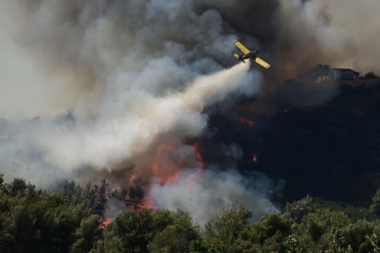 Πυροσβεστική: Βελτιωμένη η εικόνα των πυρκαγιών σε Αχαΐα, Πρέβεζα, Χίο και Ζάκυνθο