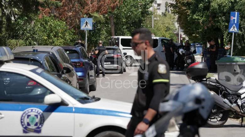 Χαλάνδρι: Άγριο έγκλημα 47χρονης με πολλαπλά τραύματα από μαχαίρι