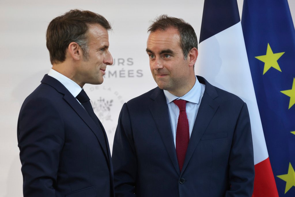 Γαλλία: Ο πρόεδρος Μακρόν διόρισε νέο πρωθυπουργό