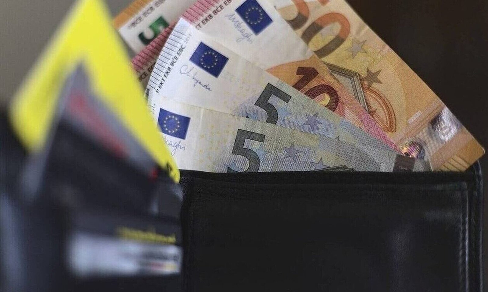 Τράπεζα της Ελλάδος: Αυξήθηκαν καταθέσεις και δάνεια τον Αύγουστο