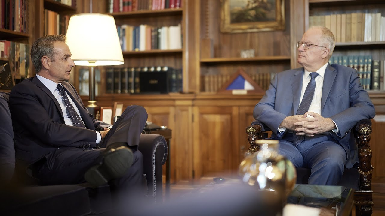 Μητσοτάκης σε Τασούλα: Η Ελλάδα έχει να διαδραματίσει σημαντικό ρόλο στη Μέση Ανατολή