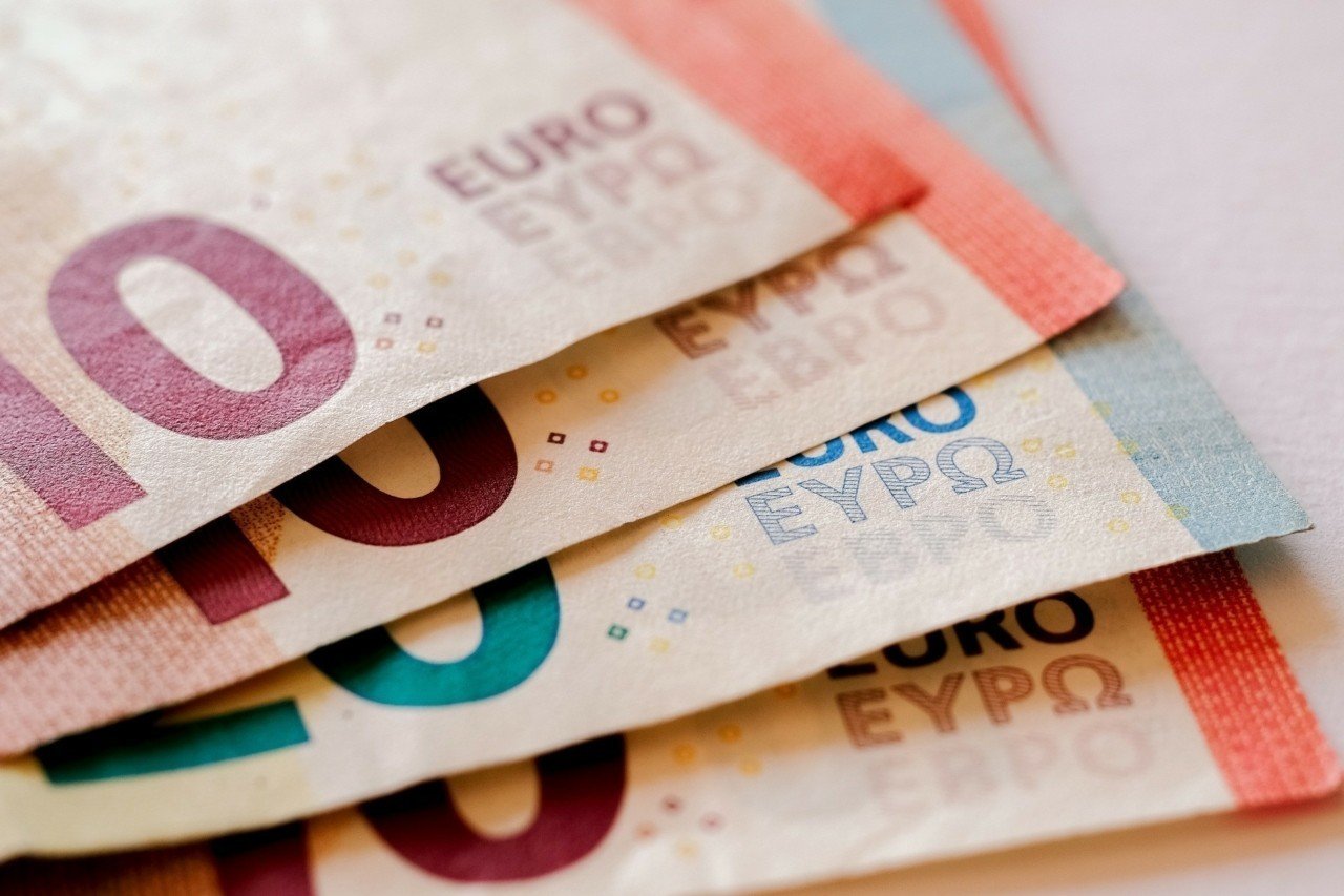 Νέα voucher έως 800 ευρώ: Ποιες οικογένειες το δικαιούνται
