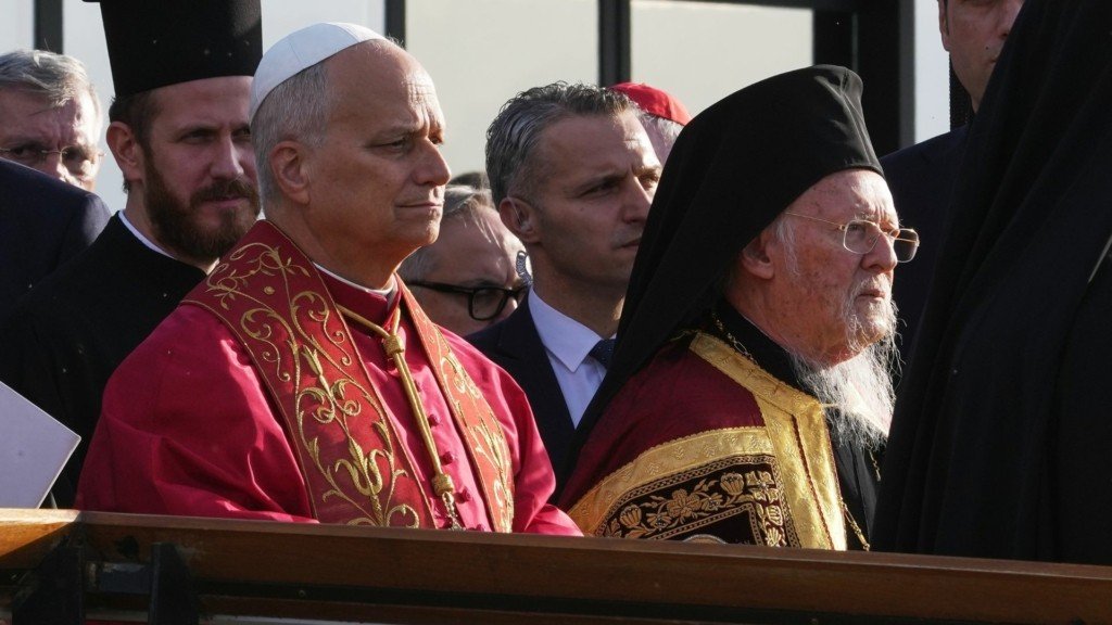 Στο Φανάρι ο Πάπας Λέων ΙΔ’: Θα υπογράψει κοινή διακήρυξη με τον Οικουμενικό Πατριάρχη