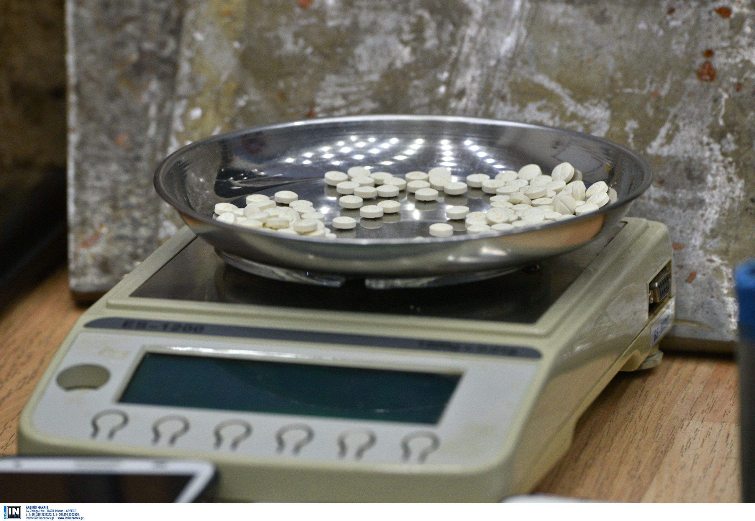 Σύλληψη γιατρού Ομόνοια ναρκωτικές συνταγές Αθήνα